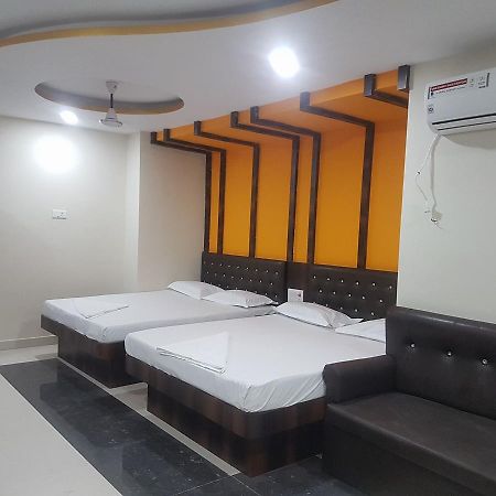 Hotel Grand Palace Gaya Esterno foto