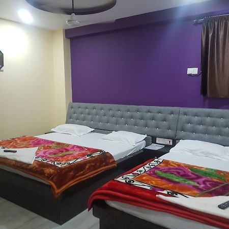 Hotel Grand Palace Gaya Esterno foto